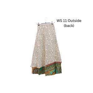 Omkeerbare boho-wikkelrok, maxirok gerecyclede sari, zijden hippierok, festivaloutfit, unieke kleding afbeelding 9