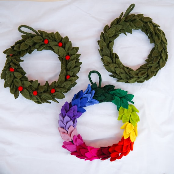 Felt Handmade Wreath, Door Decor, Colorful Felt Wreath, HouseWarmingGift, WreathforFrontDoor, GiftForMom, HandmadeWreath,Holiday Xmas Wreath