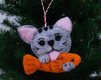 フェルトステッチの猫のクリスマスオーナメント、猫好きの方へのギフト