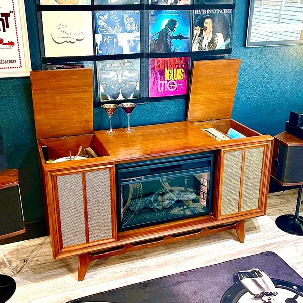 c345 MCM mid century modern vintage stereo console The credenza bar fireplace radio turntable Bluetooth and optional tube amp and speaker