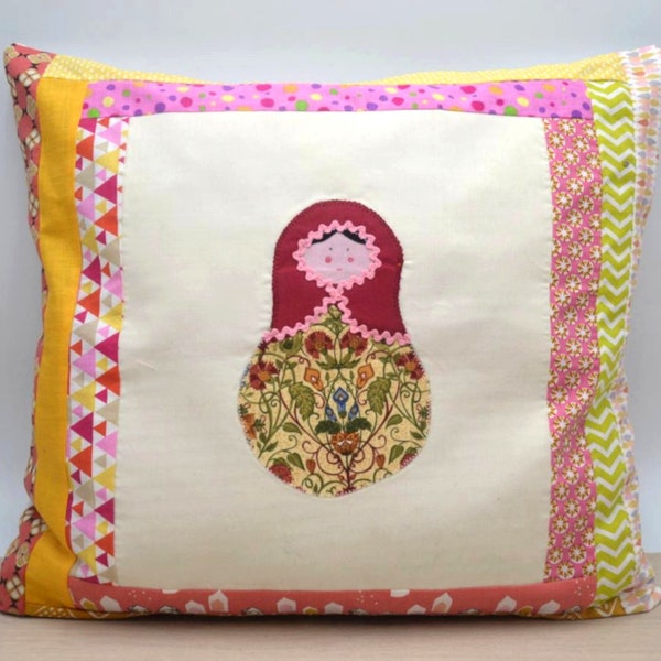 Housse de coussin en patchwork fait main Matriochka poupée russe poupe