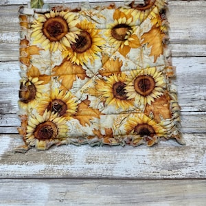 Shabby Rag Sunflower Quilted Pot Holder Hot Pad