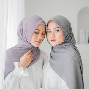 CYRA Scarf, 40 Colors Pleated Hijab Shayla, Textured Plissé Headscarf, Lightweight Scarves Wrap Shawl, Silver Gray, Cute Muslim Women Gift