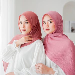 CYRA Scarf, 40 Colors Pleated Hijab Shayla, Textured Plissé Headscarf, Lightweight Scarves Wrap Shawl Terracotta Lilac, Muslim Women Gift