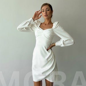 Voluminous Sleeves dress, Mini dress with Long sleeves and Sweetheart Neckline, Bodycon Dress for Special Occasions, White Bridal Mini dress