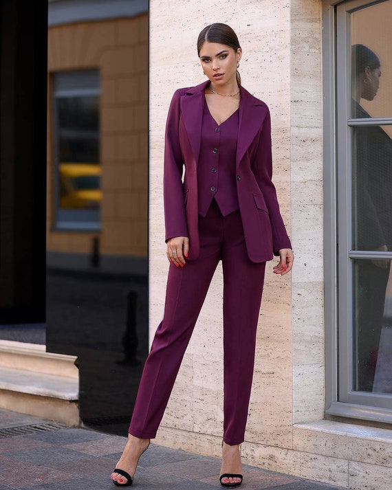 Costume blazer bordeaux pour femme, costume 3 pièces pour femme de bureau  avec pantalon slim, gilet boutonné et blazer simple boutonnage, tenue de  bureau pour femme -  Canada