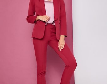 Fuchsia Two-Piece Pantsuit with Cropped Blazer and High-Rise Slim Pants