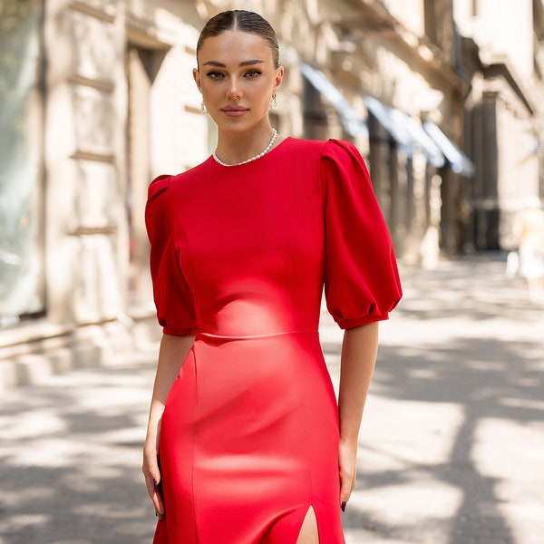 Robe mi-longue de cocktail rouge, robe d'été mi-longue chic et modeste, robe mi-longue rouge avec demi-manches et fente haute pour les jambes, robe d'occasion spéciale