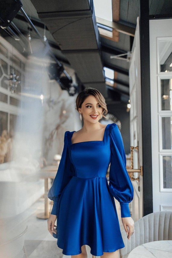 blue dress with sleeves