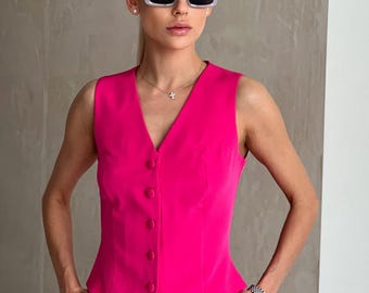 Pinker dreiteiliger Hosenanzug bestehend aus Blazer, Weste und gerader Hose