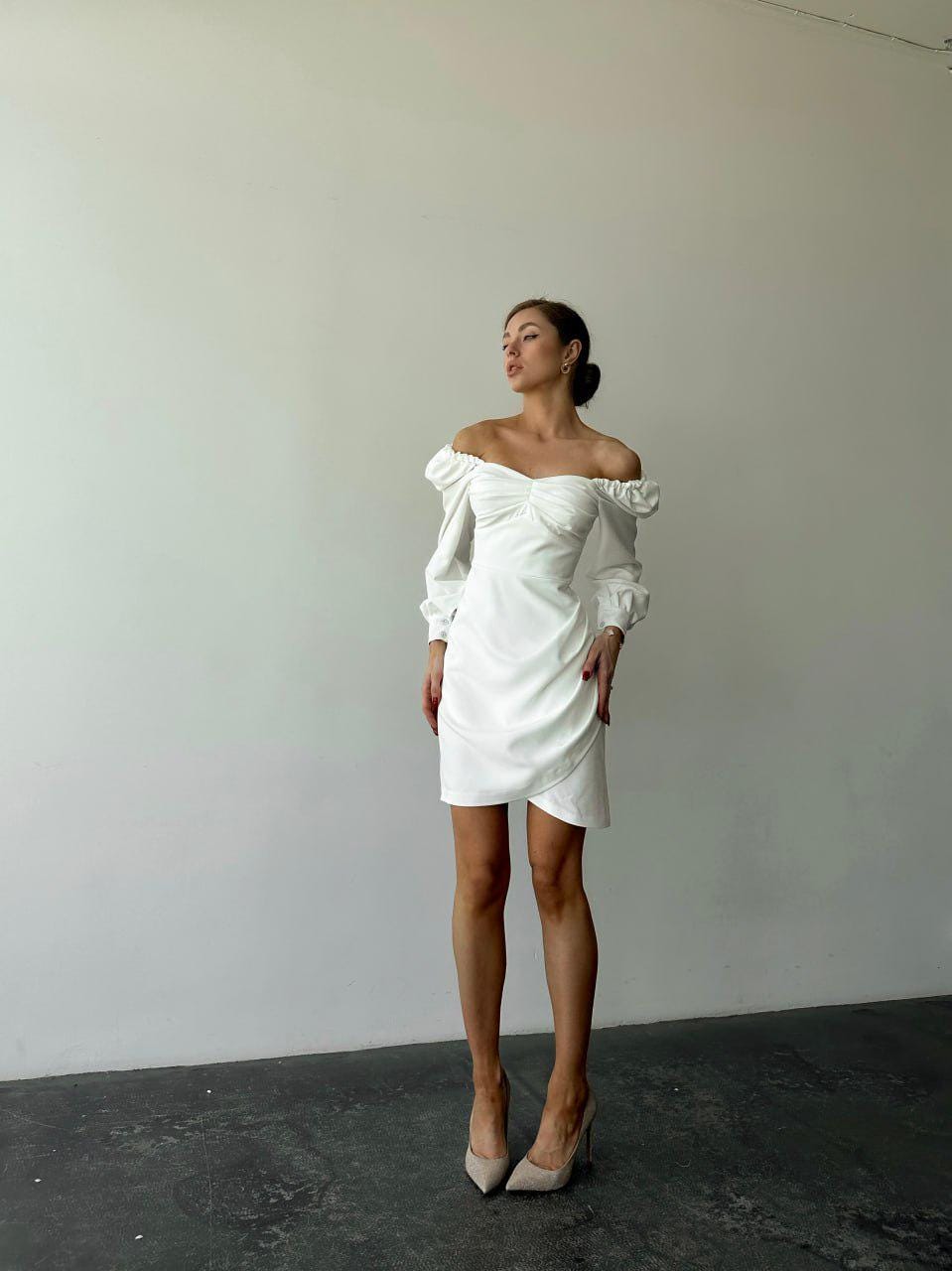 White Bodycon Mini Dress With Long Sleeves and Sweetheart Neckline - Etsy White Bodycon Mini Dress With Long Sleeves and Sweetheart Neckline - Etsy