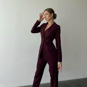 Burgundy Womens Blazer Suit, Office Women 3 piece Suit with Slim Fit Pants, Buttoned Vest and Single-Breasted Blazer,Office Wear for Women