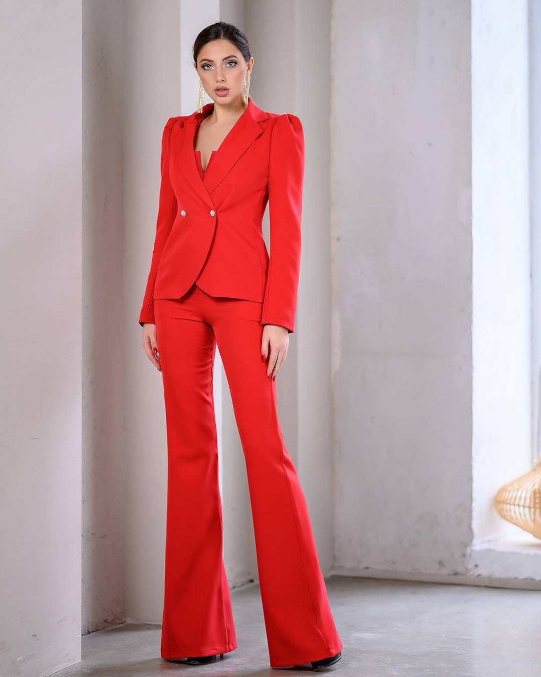 Red Bell Bottom Pants Suit Set With Red Blazer, Puffed Sleeve Blazer