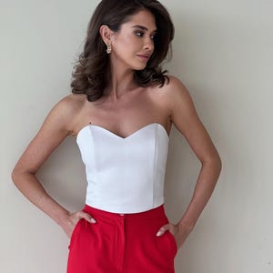 White Satin Corset Crop Top, Strapless Bustier for Miami Resort Vacays, Gen Z Chic, Pool Parties & Summer Nights, Trendy Fitted Top