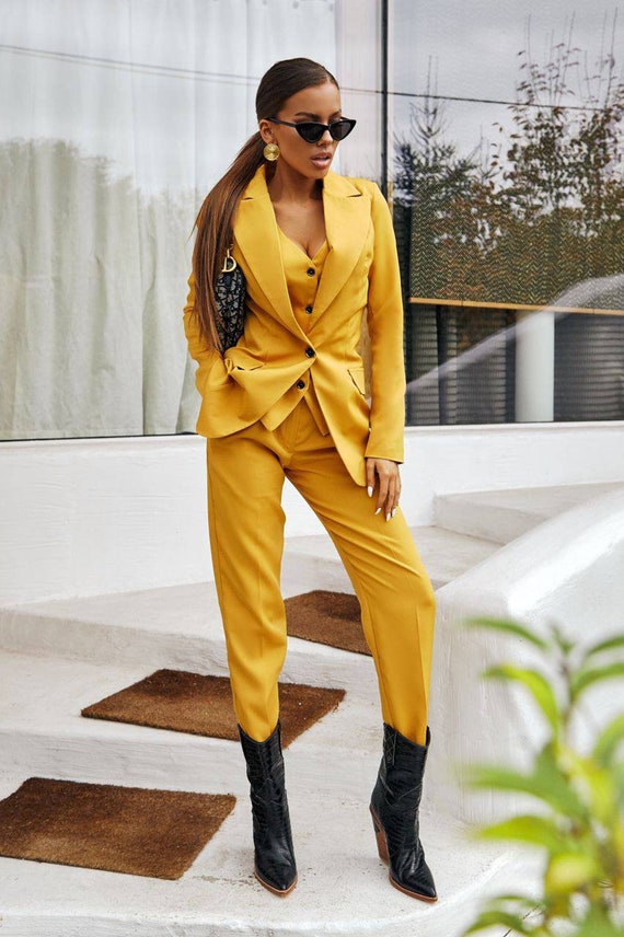Yellow Womens Suit, Office Women 3 Piece Suit With Slim Fit Pants, Buttoned  Vest and Single-breasted Blazer,office Wear, Classic Womens Suit -   Sweden