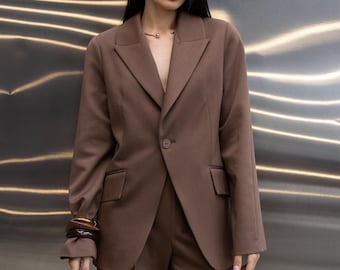 Chocolate Brown Two-Piece Pantsuit with Tailored Blazer and Straight Pants