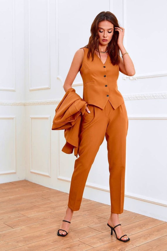 Office Women 3 Piece Suit With Slim Fit Pants, Buttoned Vest and  Single-breasted Blazer, Womens Office Wear, Beige Pants Suit Set Women -   Hong Kong