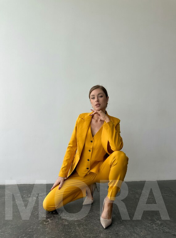 Costume pour femme jaune moutarde Costume 3 pieces pour femme de bureau avec pantalon slim Costume pantalon blazer pour femme Tenue de bureau pour femme Etsy Canada