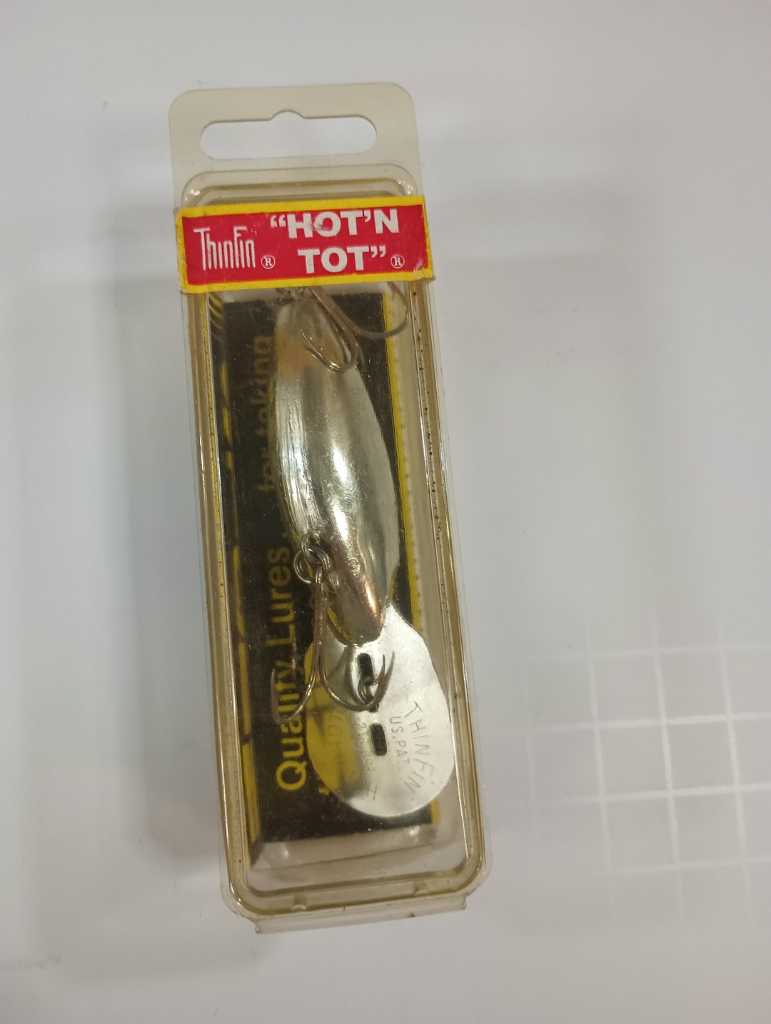 Vintage Storm Hot N Tot Fishing Lure Sealed AH103 Metallic Silver 3.75