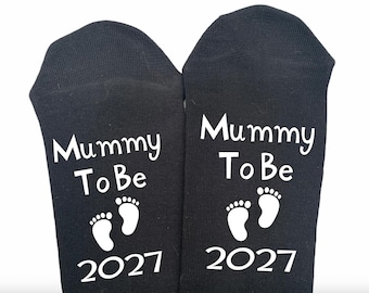 Mummy to be 2027 novelty socks, Baby shower gift, New mum