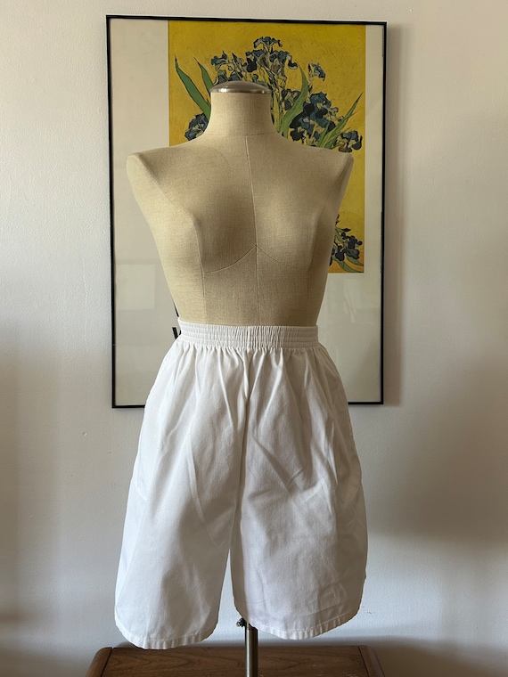 Vintage White Shorts | Elastic Band Shorts| High W