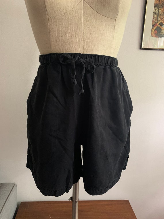Tommy Bahama Black Shorts | Drawstring Shorts | 10