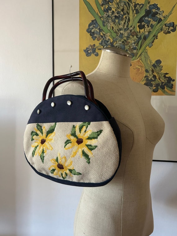 Vintage Handbag | Floral Handbag | Embroiders Purs