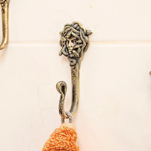 Medusa Gorgon Wall Hook: Mythological Snake Coat Hanger