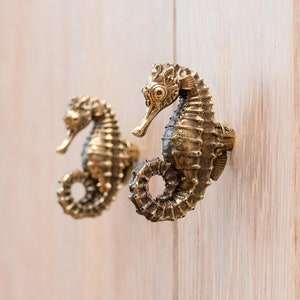 Brass Seahorse Cabinet Handle – Unique Interior Decor Hardware for Drawers, Cabinets, and Furniture – Coastal-Themed Handmade Knob.