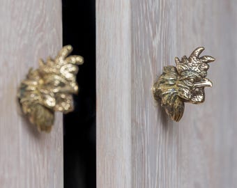 Hahn Messingknopf - Handgefertigter Möbelgriff aus massivem Messing für Schränke, Schubladen und Küchendekoration.