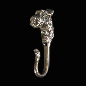Väggkrok i nickelsilver för miniatyrschnauzer, hundkapphängare, handgjord heminredning.