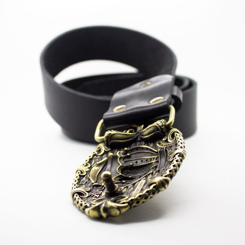 Leather belt Lion King Belt with Lion/'s head. buckle Brass lion head