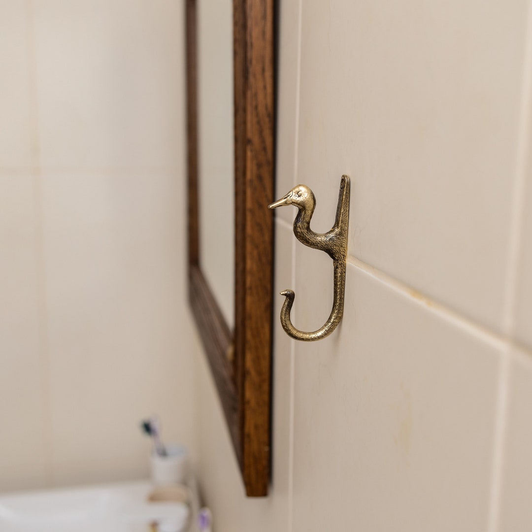 GOOSE Brass Wall Hook, TUTURA brand. Sturdy, heavy, and durable Suitable for clothing, towels, hats, backpacks, coats keys.
