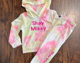 Girls Sweatsuit, Personalized Sweatshirt, Toddler girls matching hoodie & joggers, Custom sweatshirt, hoodie, sweatsuit, Kids sweatsuit