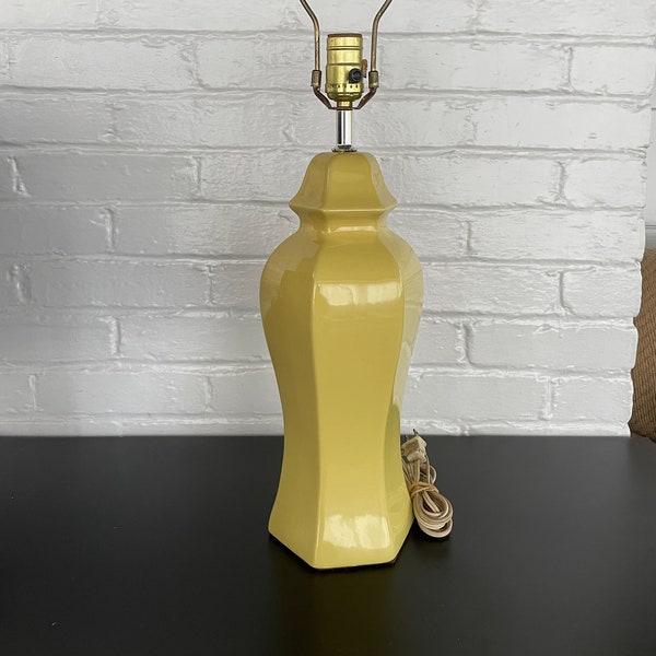 Cute Vintage Ginger Jar Shaped Yellow Lamp - Mid Century Modern Lamp