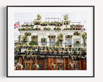 Stampa del pub Churchill Arms, fotografia di Londra, arte murale del pub inglese, arredamento della taverna britannica, arte per ristoranti e bar per la decorazione delle pareti della cucina