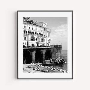 Amalfi Coast Umbrellas, Black and White Beach Print, Mediterranean Beach, Italy Travel Photography, Italian Coast Wall Art for Beach House