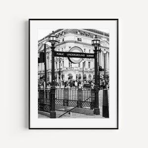 Cartaz preto e branco do metrô de Londres, placa da estação de metrô Piccadilly Circus, impressão fotográfica de Londres, transporte de Londres, pôster de viagem