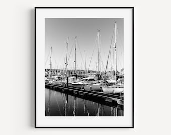 Impresión de velero, arte mural náutico, decoración costera, fotografía de playa en blanco y negro, arte mural grande para oficina, sala de estar o Airbnb.