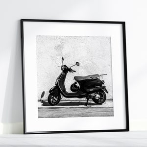 Scooter italiano, arte mural de Vespa en blanco y negro, impresión cuadrada de Roma, Italia, fotografía de viajes europeos, decoración minimalista para la sala de estar.