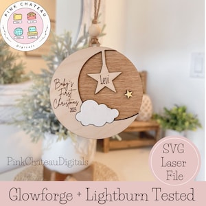 File di taglio inciso al laser SVG per il primo ornamento natalizio del bambino / Testato Glowforge e Lightburn / Acrilico o legno / Tema festivo