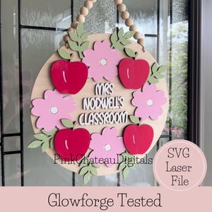 Größenverstellbar Lehrer Apfel Blumenkranz Klassenzimmer Willkommen Türschild | SVG-Schnittdatei | Glowforge & Lightburn getestet | Holz Laser Digitale Datei