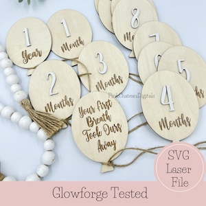 SVG Laser Gravierte Digital Cut Datei | BABY MEILENSTEIN Foto Requisiten | Glowforge Ready und getestet | Individuell zugeschnittene Holzdatei