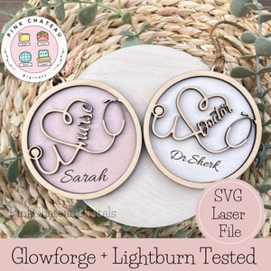 Arquivo de corte gravado a laser SVG de ornamento de pacote de médico/enfermeira | Glowforge Lightburn testado | Apoio Opcional e Personalização Opcional
