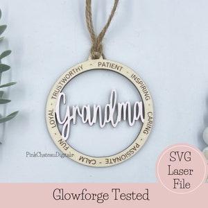 GRANDMA Ornament SVG Archivo de corte grabado con láser / Palabras descriptivas inspiradoras / Glowforge listo y probado / Archivo de madera de corte personalizado