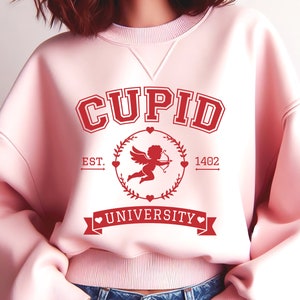 Cupid University SVG, Cupid University png, schattig Valentijnsdag shirt svg, Retro Valentine svg, grappige Valentijnsdag svg, XOXO-svg