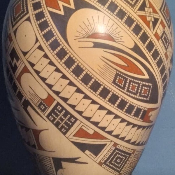 Mata Ortiz Pottery by Elisa Ortiz