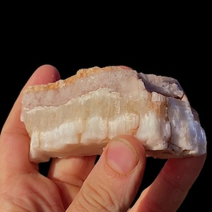Selenita Ulexita Selenita Rosa Formación Rara Hermosa Coloración Rosa Brillante Piedra De Palma Selenita Rosa Ulexita Espato Satén