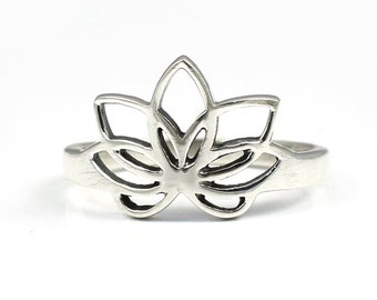 Silver Lotus Ring-Sterling Silver Lotus Ring-Handmade Silver Ring-925 Sterling Silver Ring-Gift for her- Designer Ring-Promise Ring Jewelry