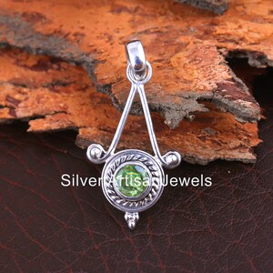 Natural Green Peridot Gemstone Pendant / Minimalist Jewelry / Sterling Silver Pendant / Everyday Jewelry / August Birthstone / Gift Jewelry
